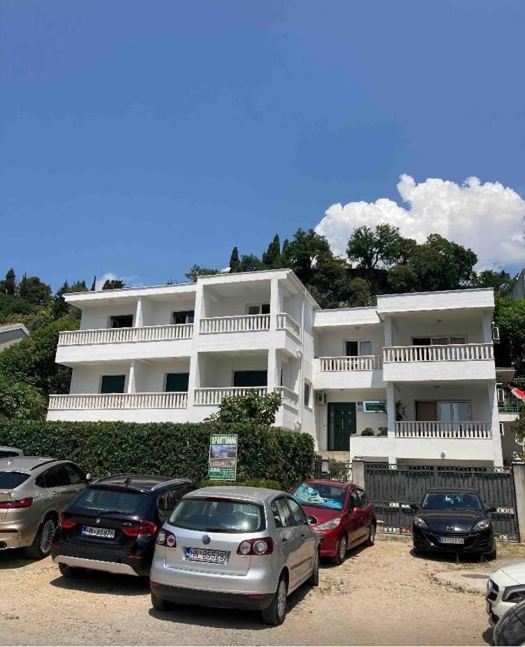Apartments Milicevic Herceg Novi Luaran gambar