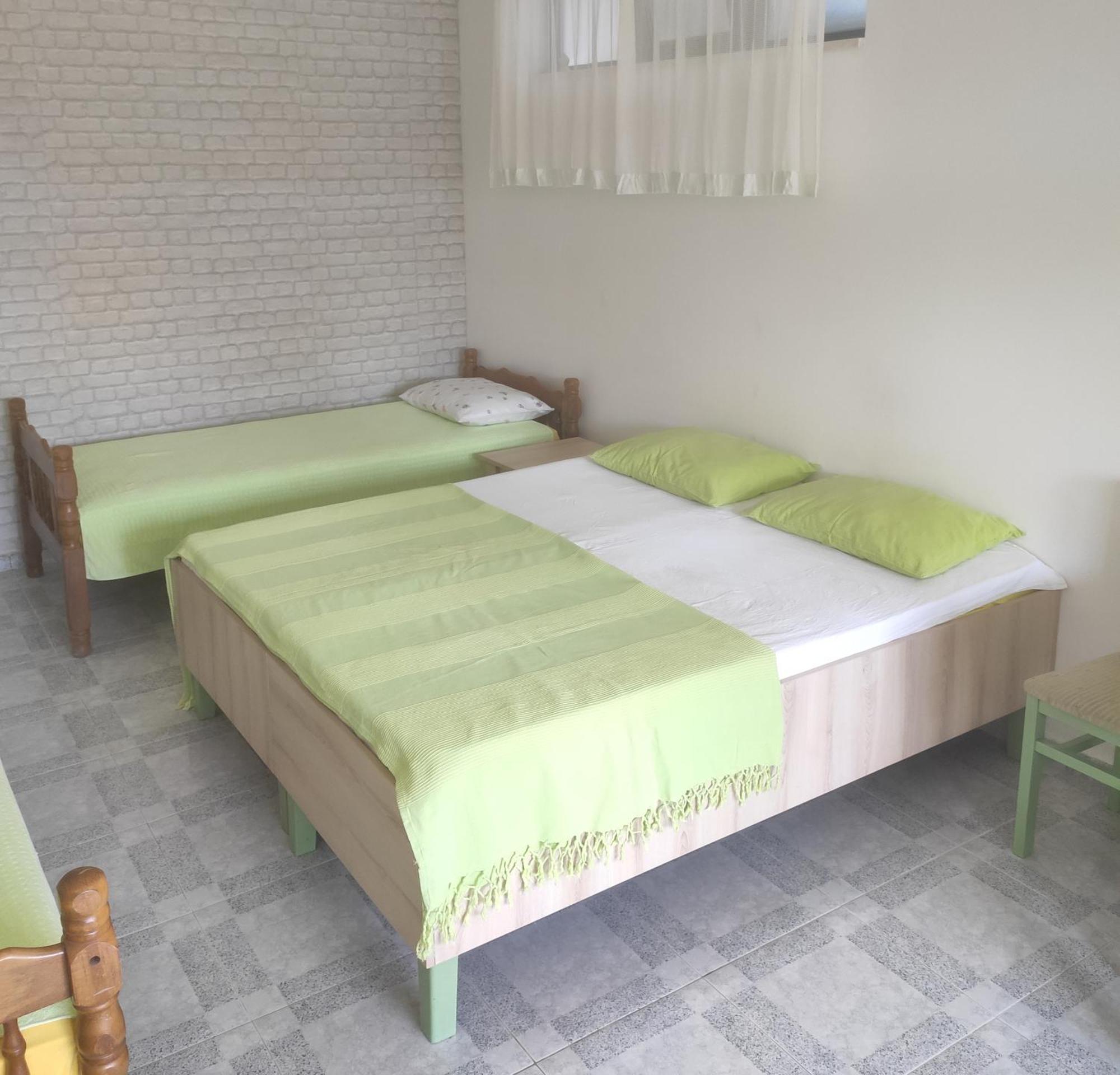 Apartments Milicevic Herceg Novi Bilik gambar